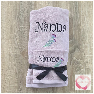 Embroidered personalised Nanna towel set