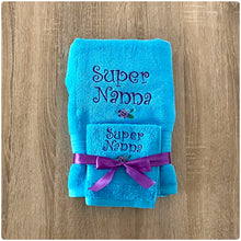 Load image into Gallery viewer, Embroidered personalised towel set